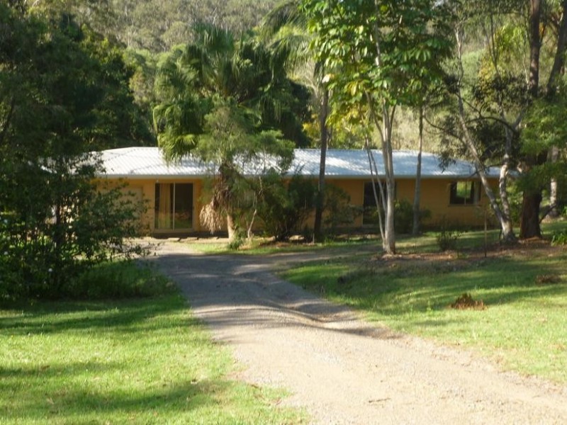 94 Commissioners Flat Rd, Peachester QLD 4519