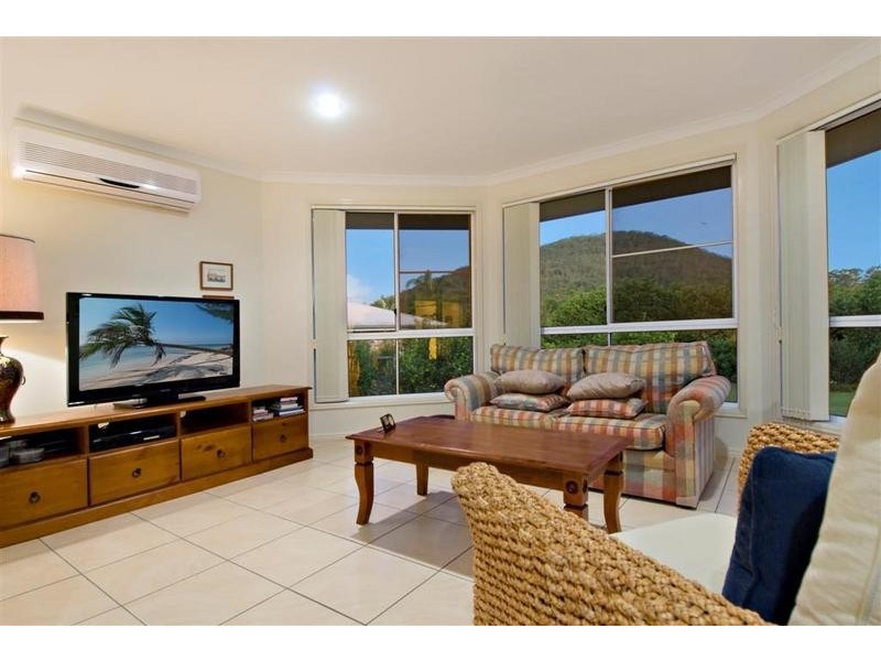 4 Toriana Place, Beerwah QLD 4519