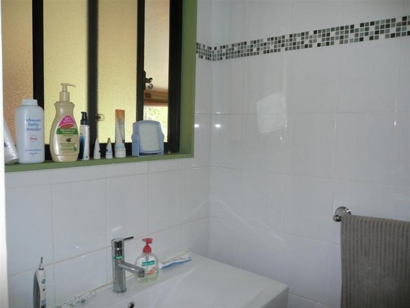 28 Clearview Drive, Glass House Mountains QLD 4518