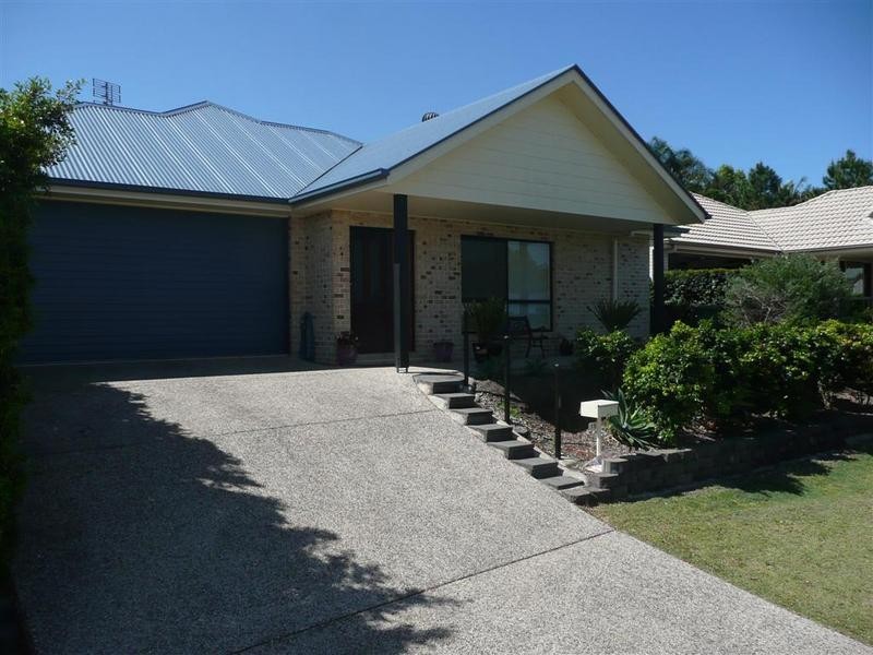 15 Greenview Avenue, Beerwah QLD 4519