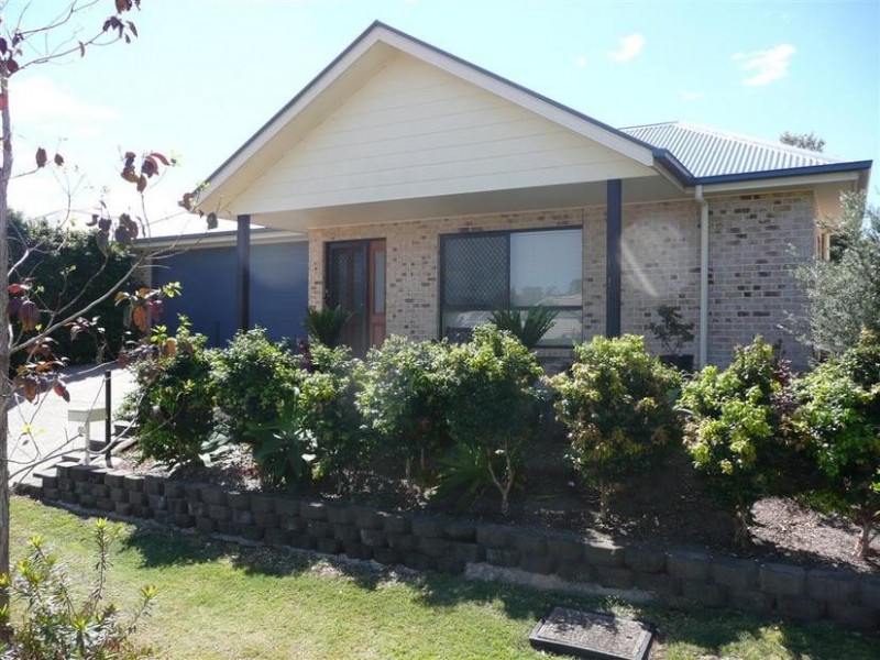 15 Greenview Avenue, Beerwah QLD 4519