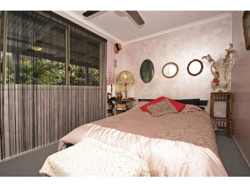 71 Railway Parade, Glass House Mountains QLD 4518