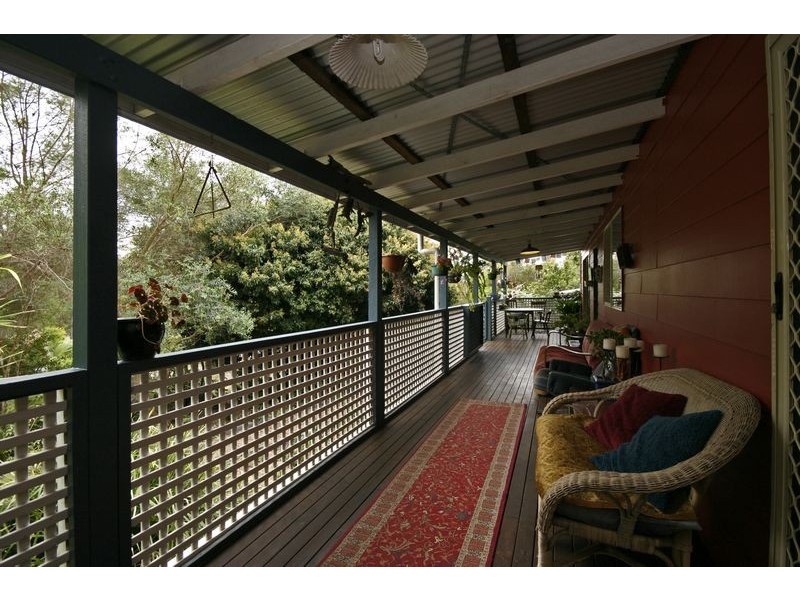 71 Railway Parade, Glass House Mountains QLD 4518