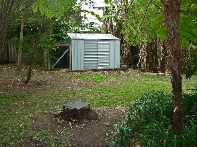 71 Railway Parade, Glass House Mountains QLD 4518