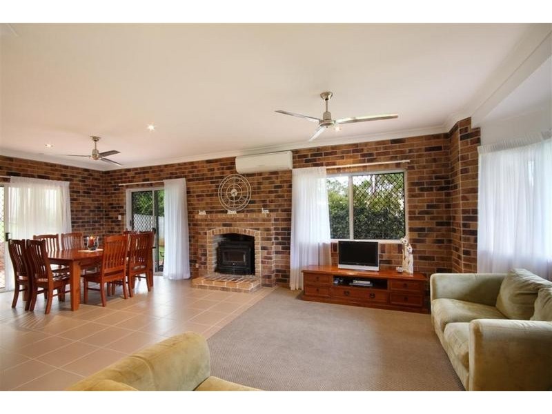 14 Springburn Drive, Glass House Mountains QLD 4518