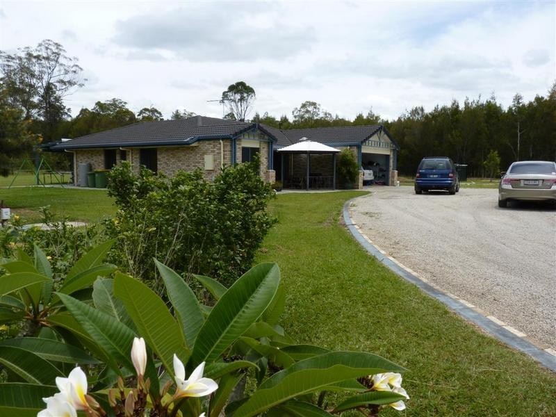 11 Cobb & Co Drive, Beerburrum QLD 4517