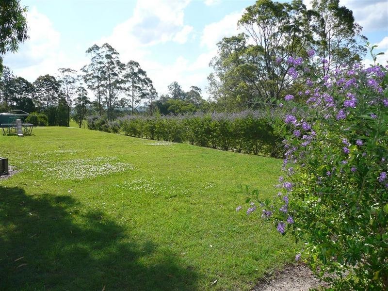 17 Harold Place, Peachester QLD 4519