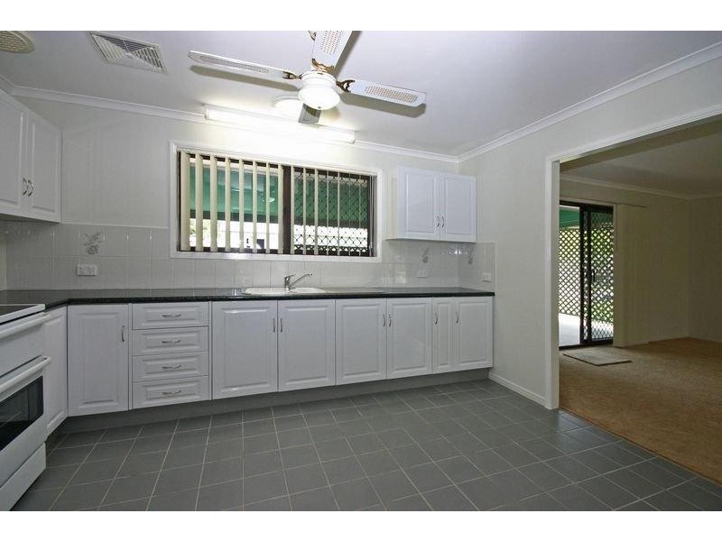 9 Vidler Court, Landsborough QLD 4550