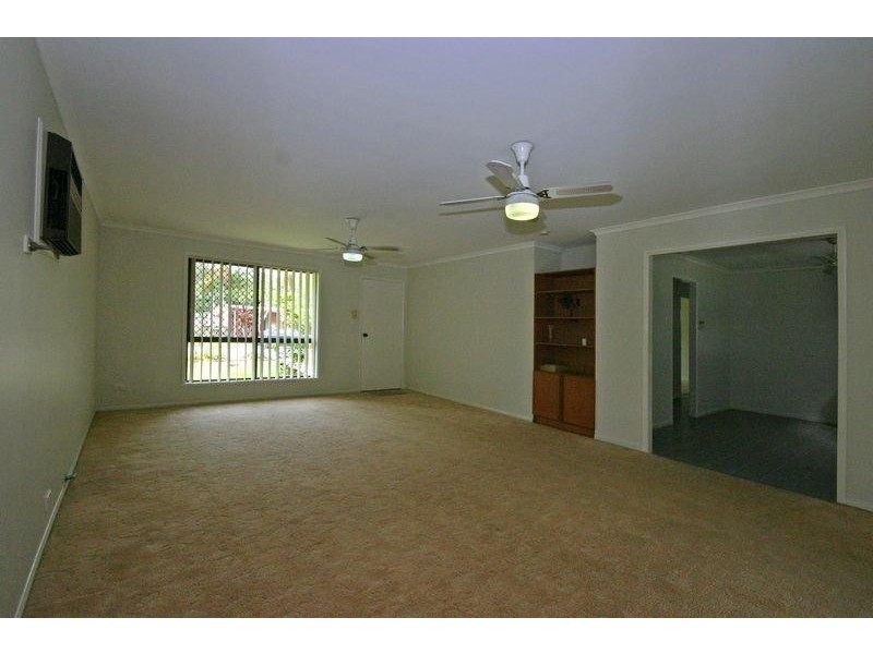 9 Vidler Court, Landsborough QLD 4550