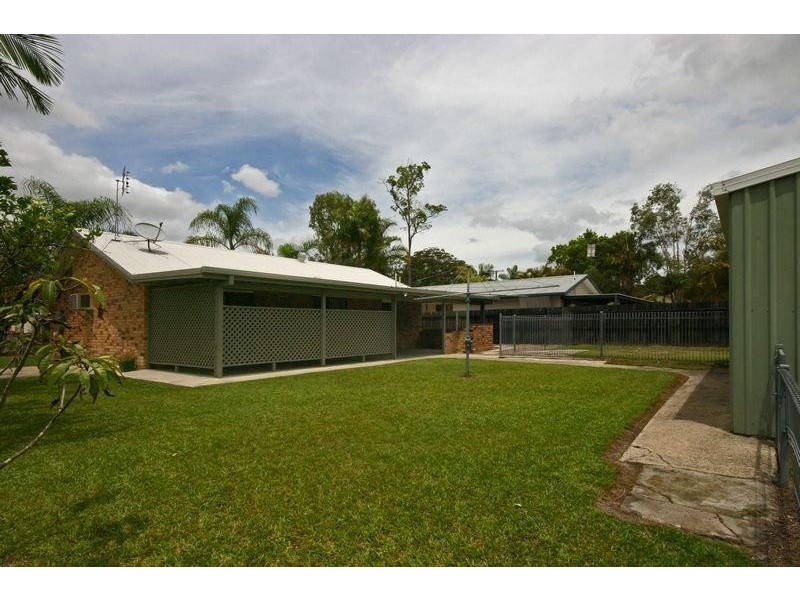 9 Vidler Court, Landsborough QLD 4550