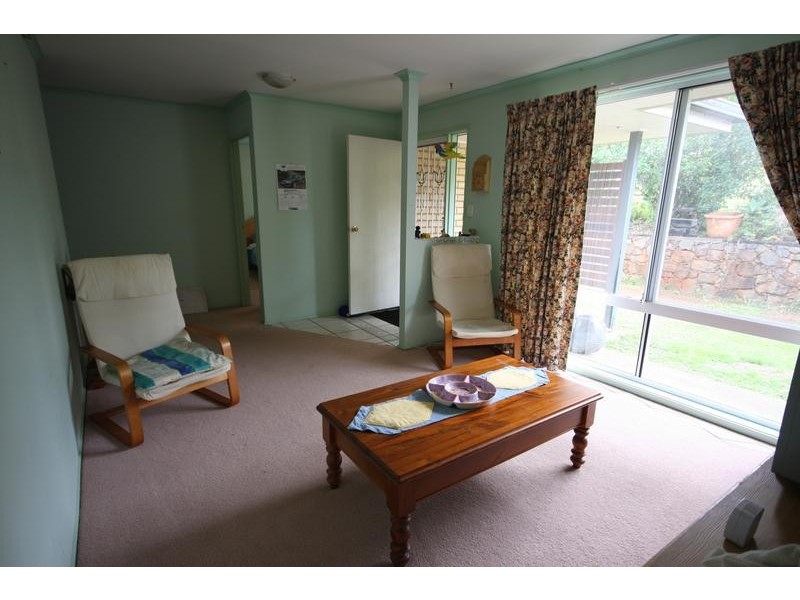 11 Buzaki Road North, Glass House Mountains QLD 4518