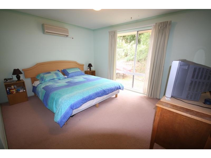 11 Buzaki Road North, Glass House Mountains QLD 4518