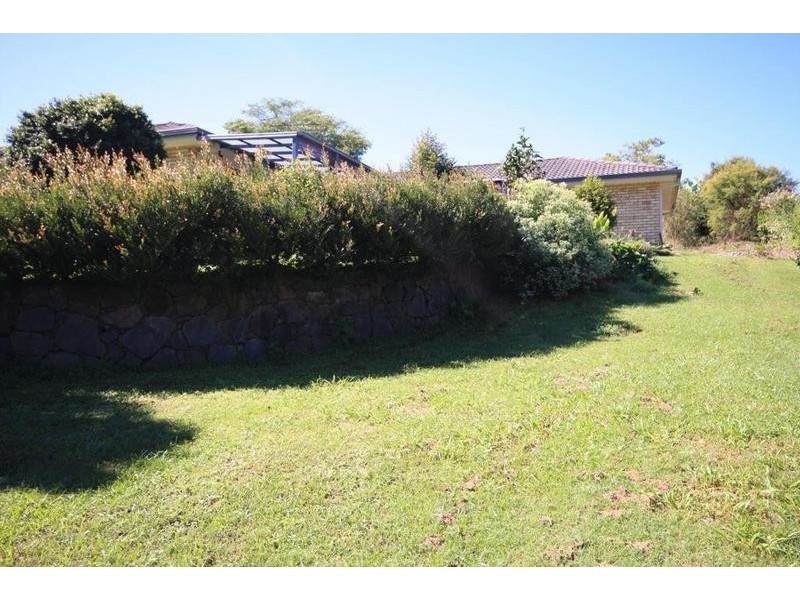 11 Buzaki Road North, Glass House Mountains QLD 4518