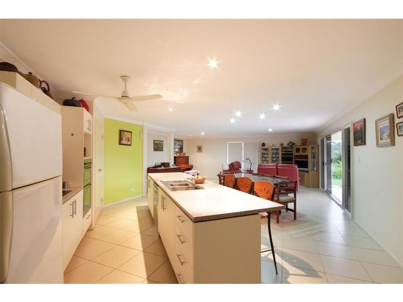 11 Avilka Place, Beerwah QLD 4519