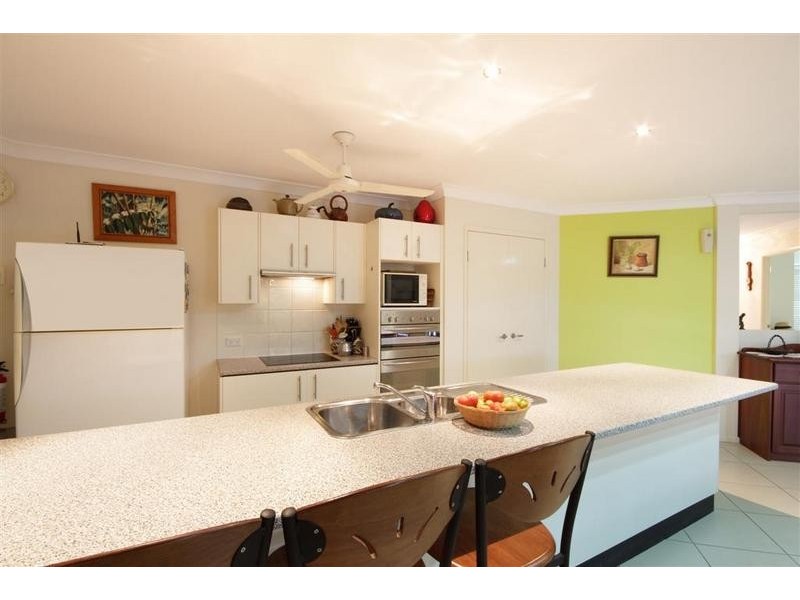 11 Avilka Place, Beerwah QLD 4519