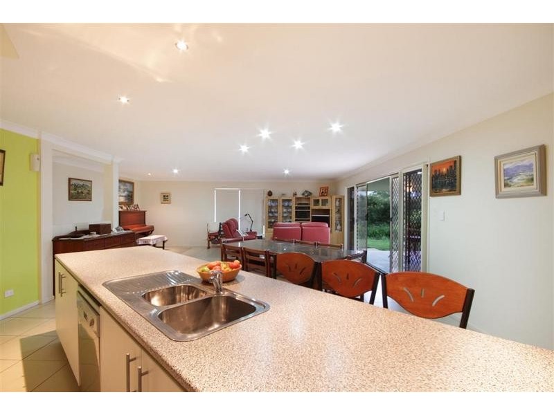 11 Avilka Place, Beerwah QLD 4519