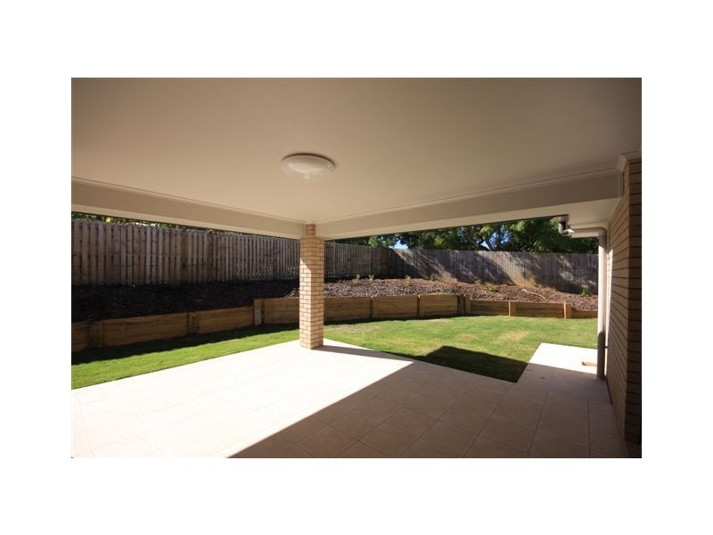 19 Greenview Avenue, Beerwah QLD 4519