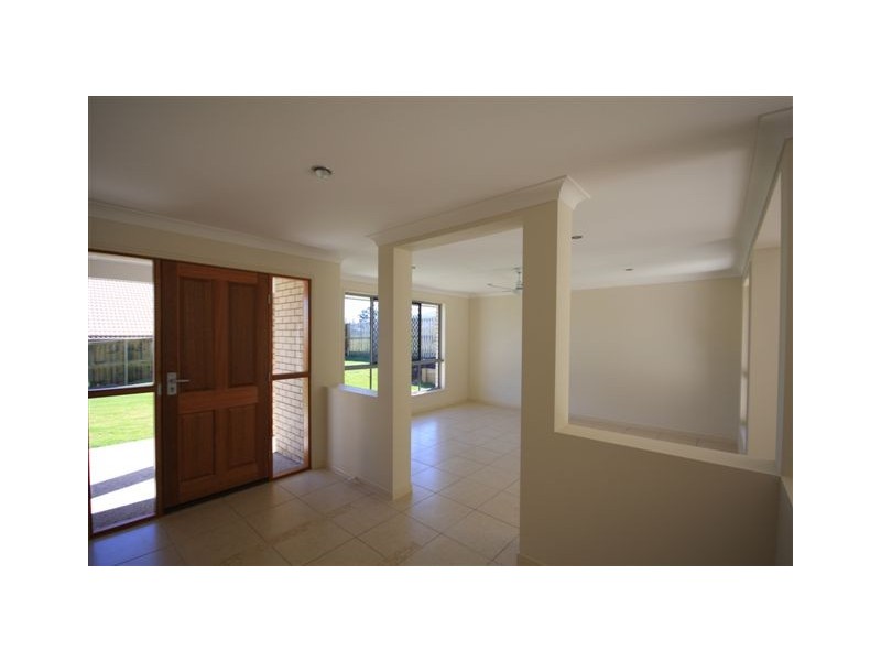 19 Greenview Avenue, Beerwah QLD 4519