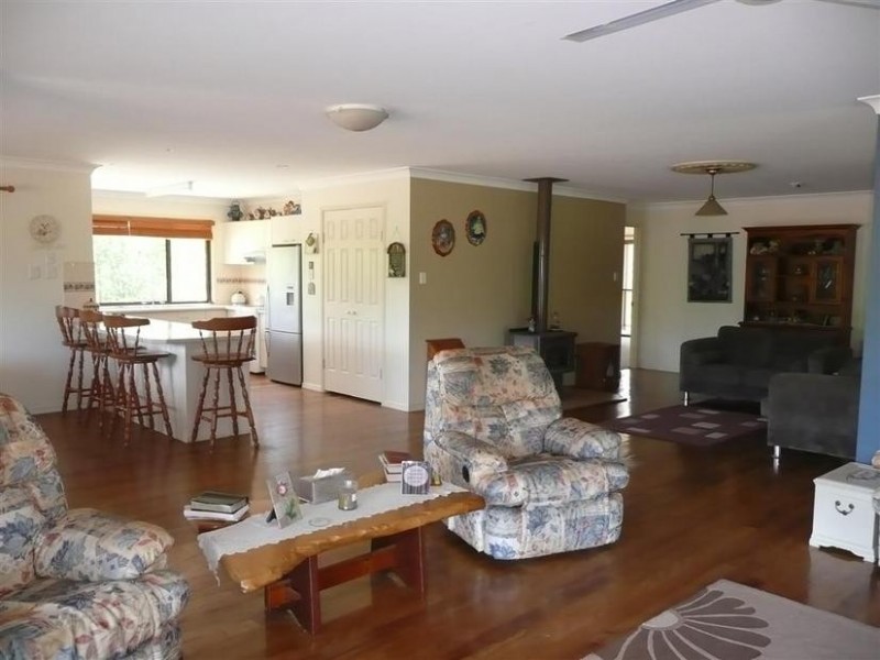 39 Woolleys Road, Glass House Mountains QLD 4518