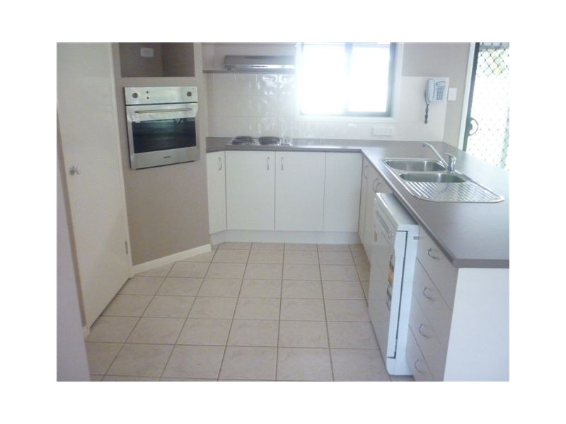 8 Tutt Court, Landsborough QLD 4550