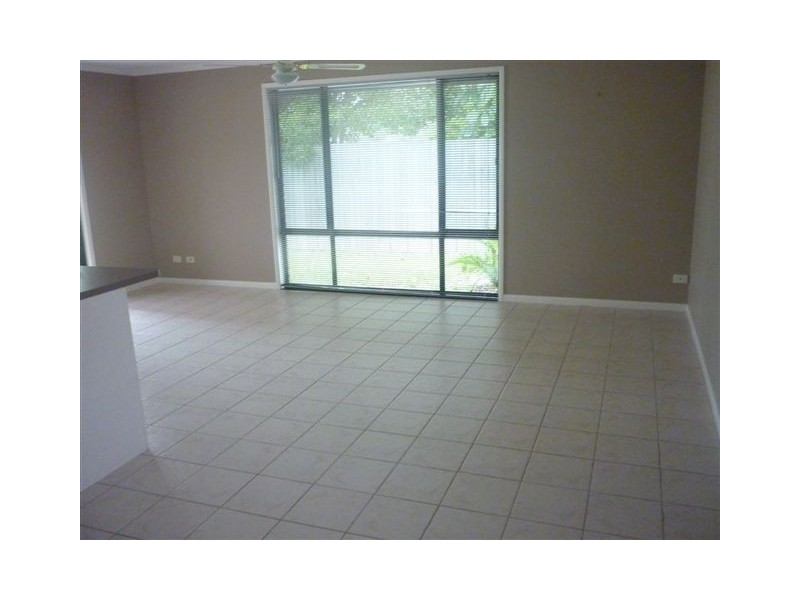 8 Tutt Court, Landsborough QLD 4550