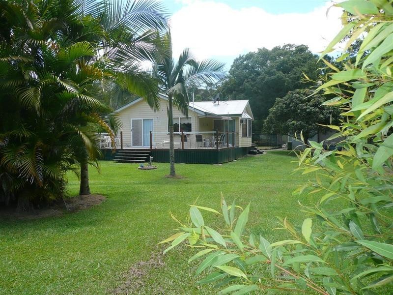 138 Hardwood Road, Landsborough QLD 4550