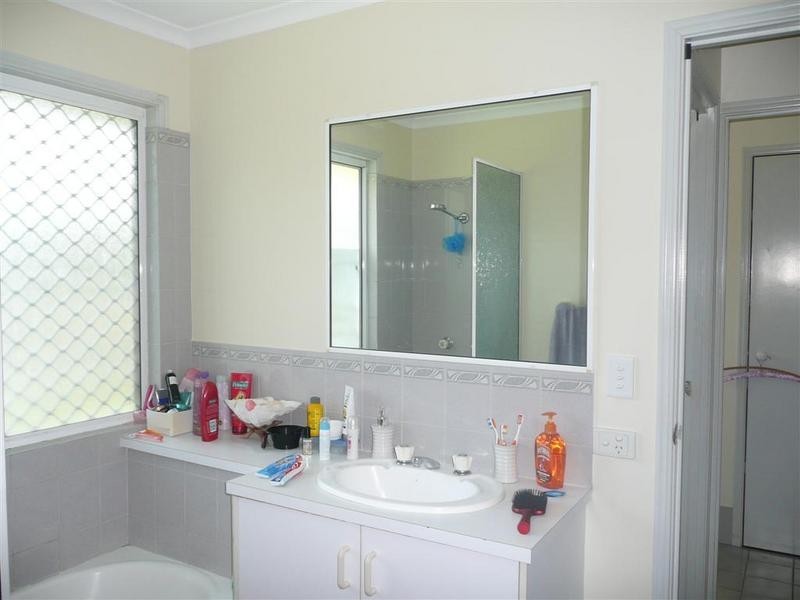 138 Hardwood Road, Landsborough QLD 4550