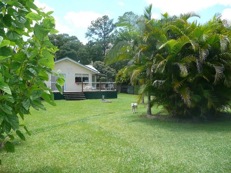 138 Hardwood Road, Landsborough QLD 4550