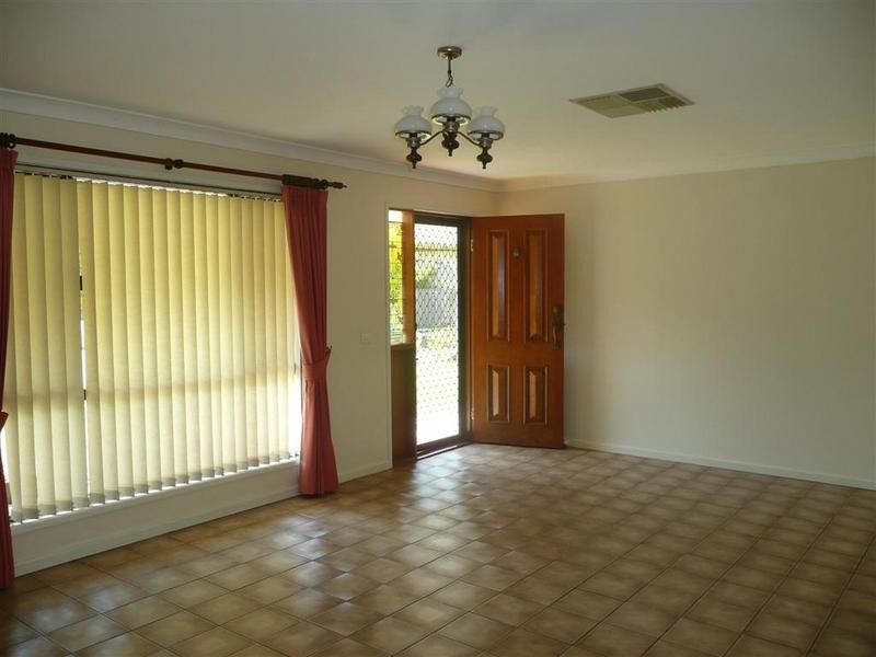 6 Illing Court, Landsborough QLD 4550