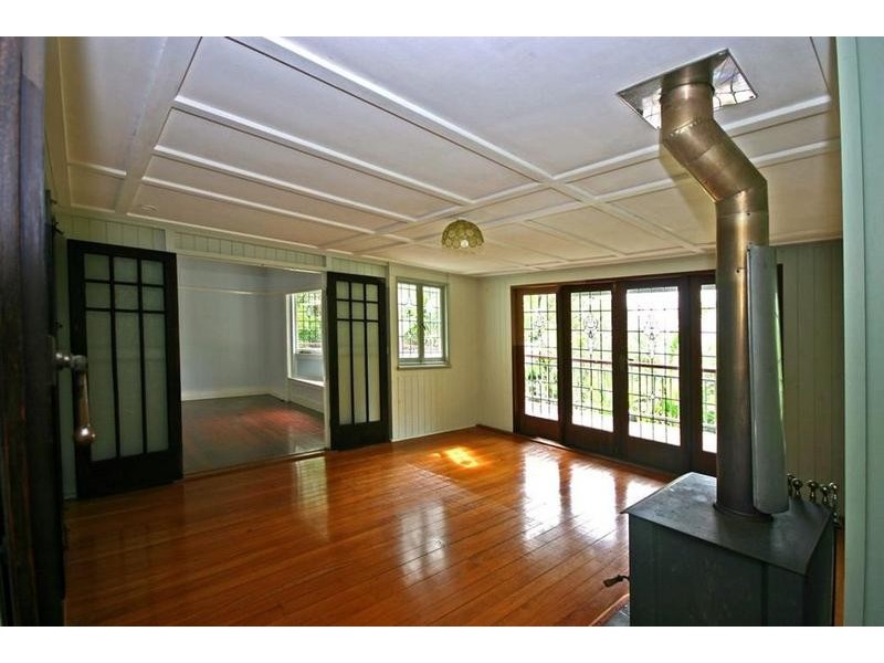 36 Julian Street, Peachester QLD 4519