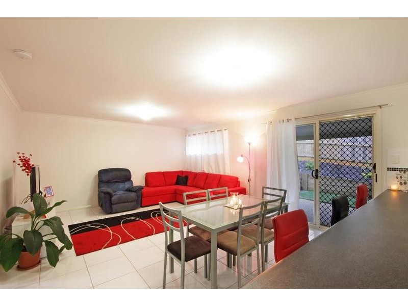 2 Bronzewing Place, Glass House Mountains QLD 4518