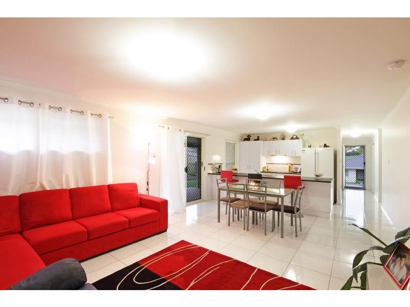 2 Bronzewing Place, Glass House Mountains QLD 4518