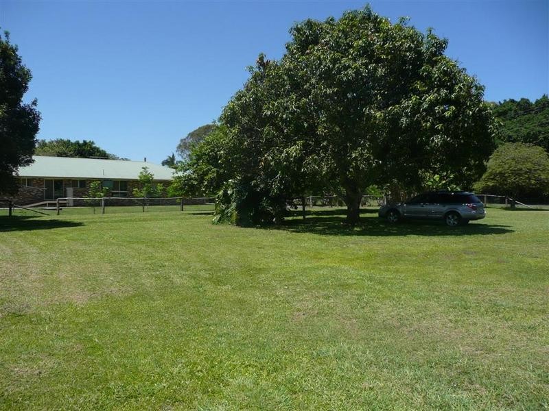 7 Spanner Road, Glass House Mountains QLD 4518