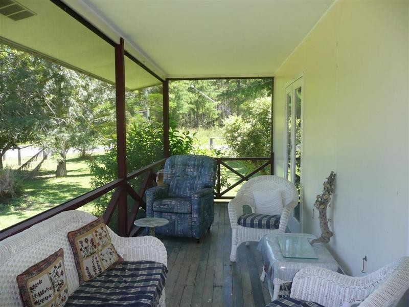 7 Spanner Road, Glass House Mountains QLD 4518