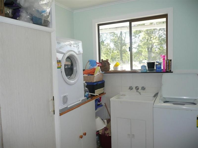 7 Spanner Road, Glass House Mountains QLD 4518