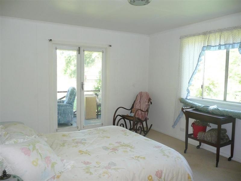 7 Spanner Road, Glass House Mountains QLD 4518