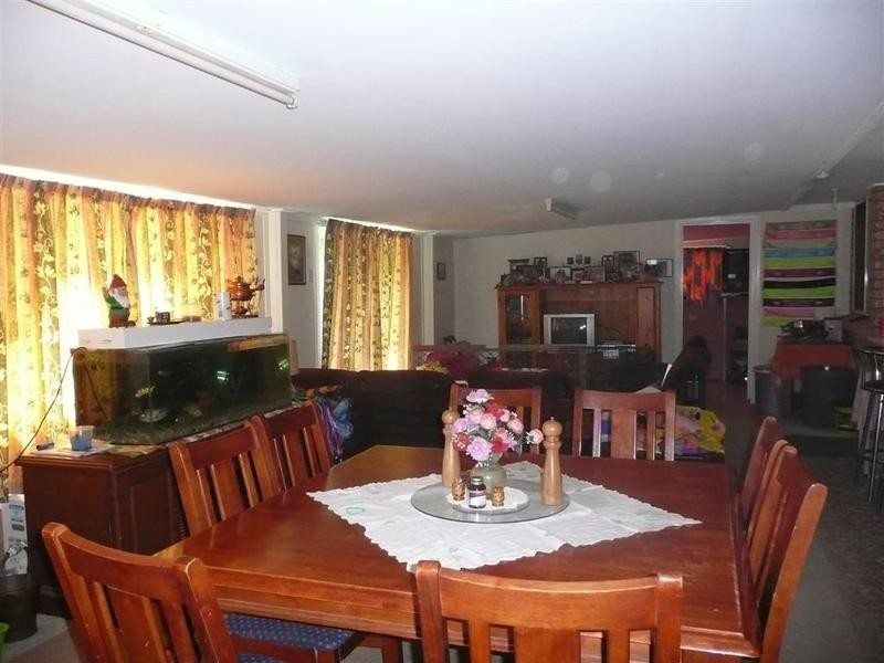 18 Bowen Road, Glass House Mountains QLD 4518