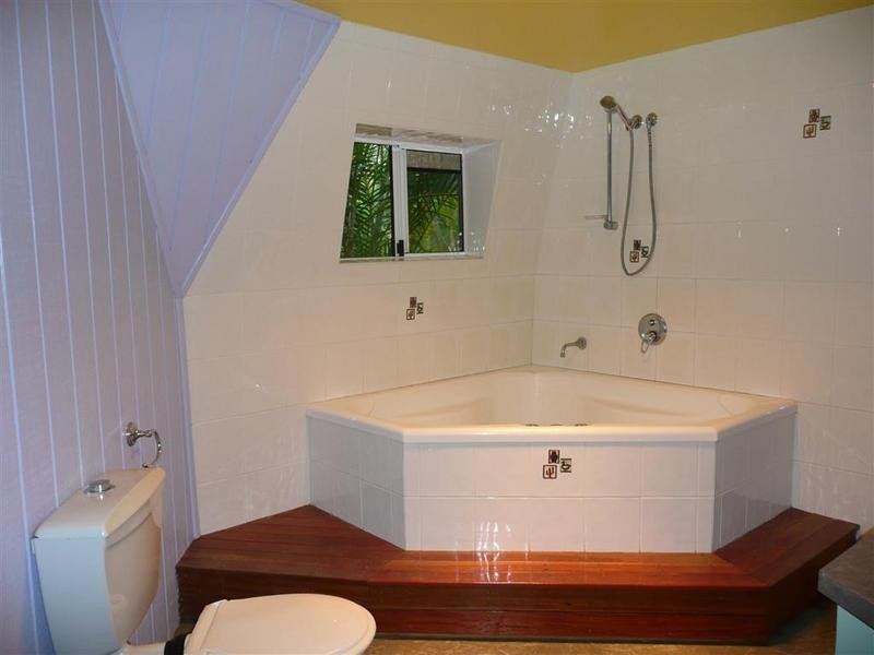 2488 Old Gympie Road, Beerwah QLD 4519