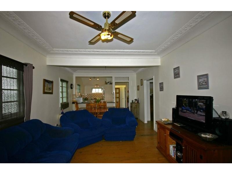 10 Mellum Street, Landsborough QLD 4550