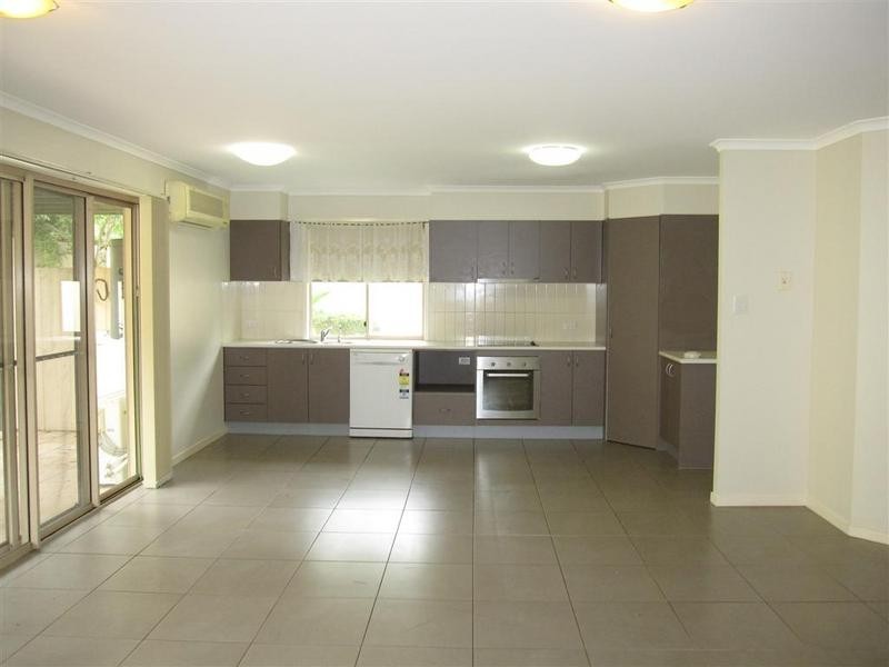 6/82 Simpson Street, Beerwah QLD 4519