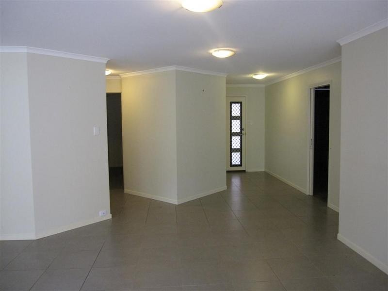6/82 Simpson Street, Beerwah QLD 4519
