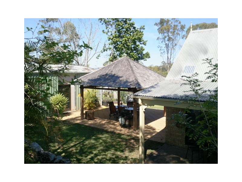 11 Littles Road, Glass House Mountains QLD 4518