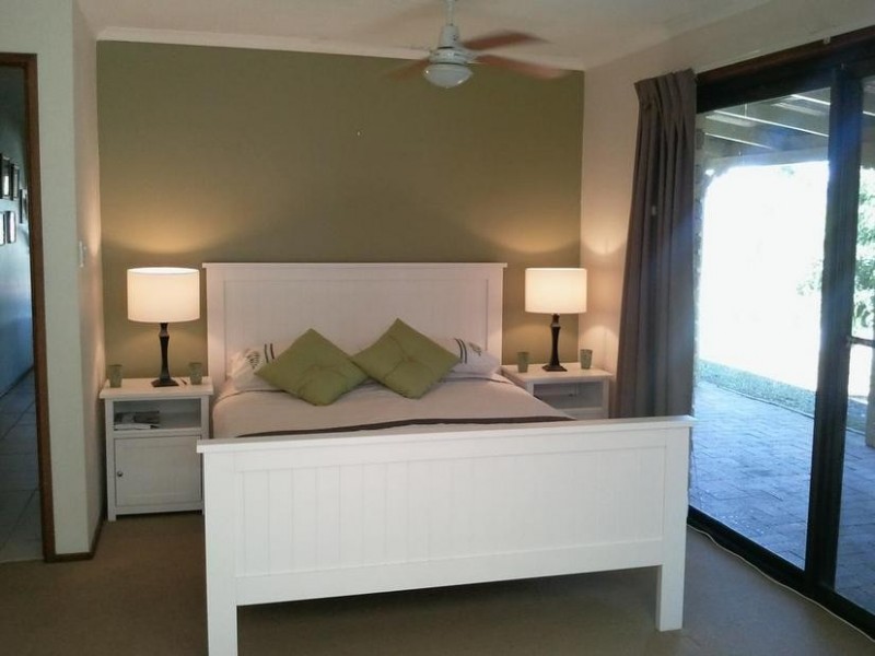 11 Littles Road, Glass House Mountains QLD 4518