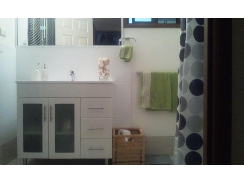 11 Littles Road, Glass House Mountains QLD 4518