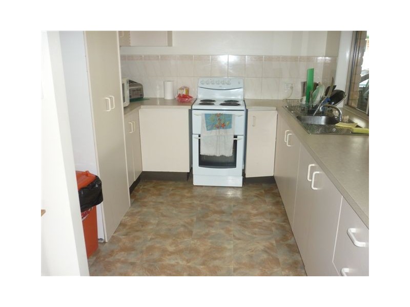 11 Laurel Street, Beerwah QLD 4519