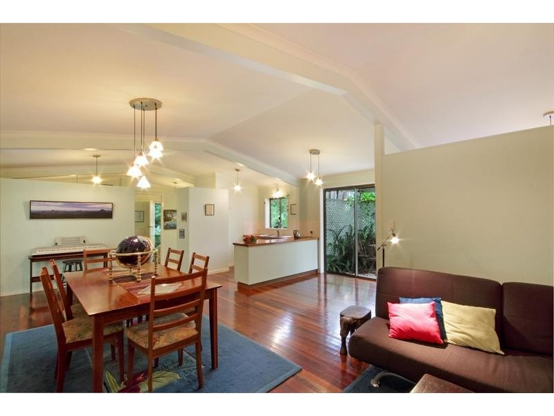 31 Lindeman Road, Beerwah QLD 4519