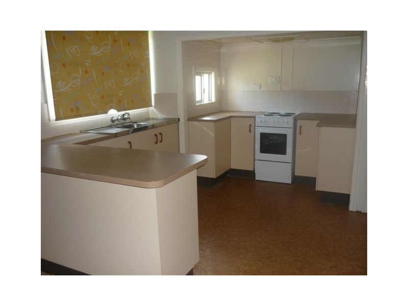 7 Amy Drive, Glass House Mountains QLD 4518