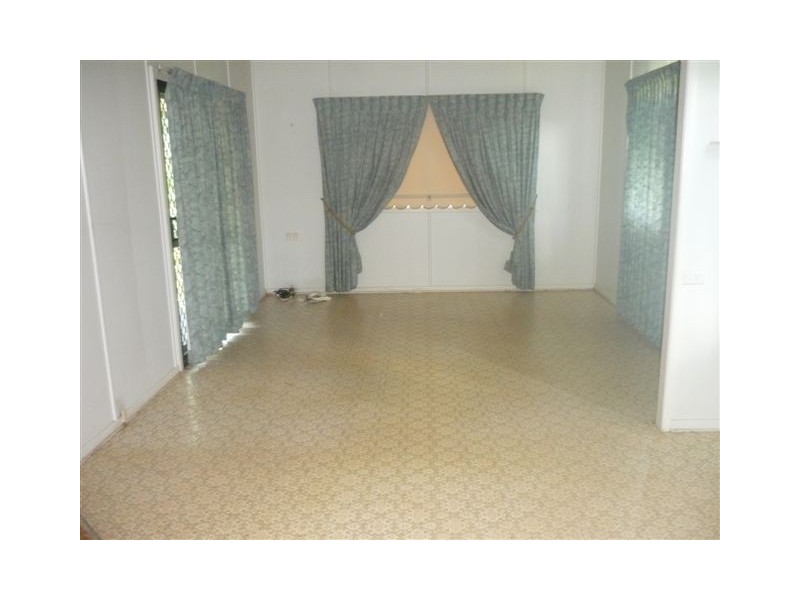 7 Amy Drive, Glass House Mountains QLD 4518