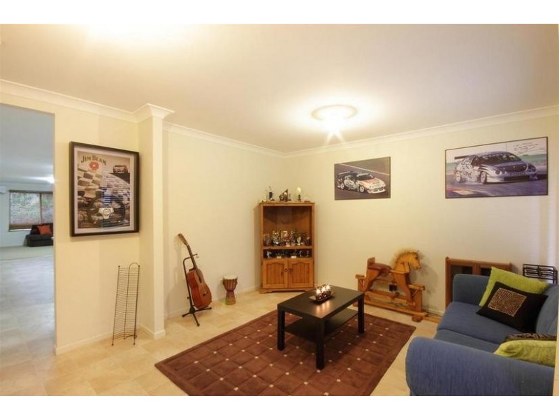 11 Dawn Court, Landsborough QLD 4550