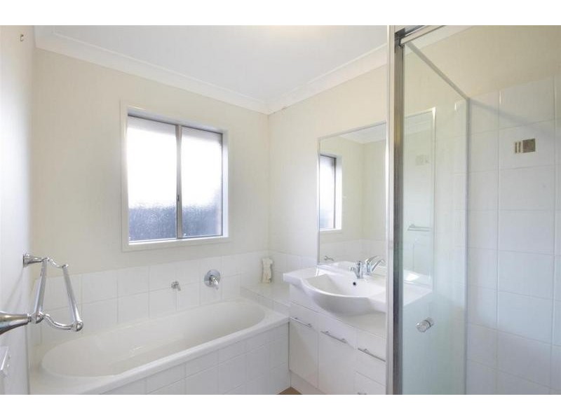 11 Dawn Court, Landsborough QLD 4550